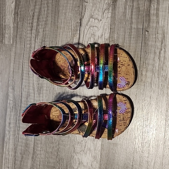 Dora the explorer sandals - Picture 1 of 2